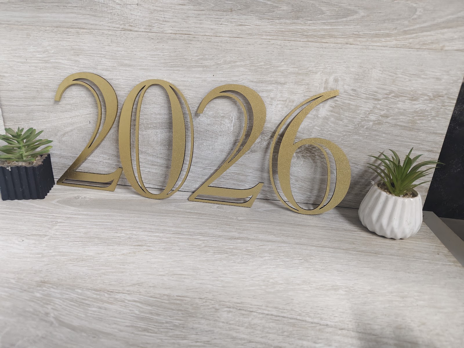 Freestanding cut gold number decor
